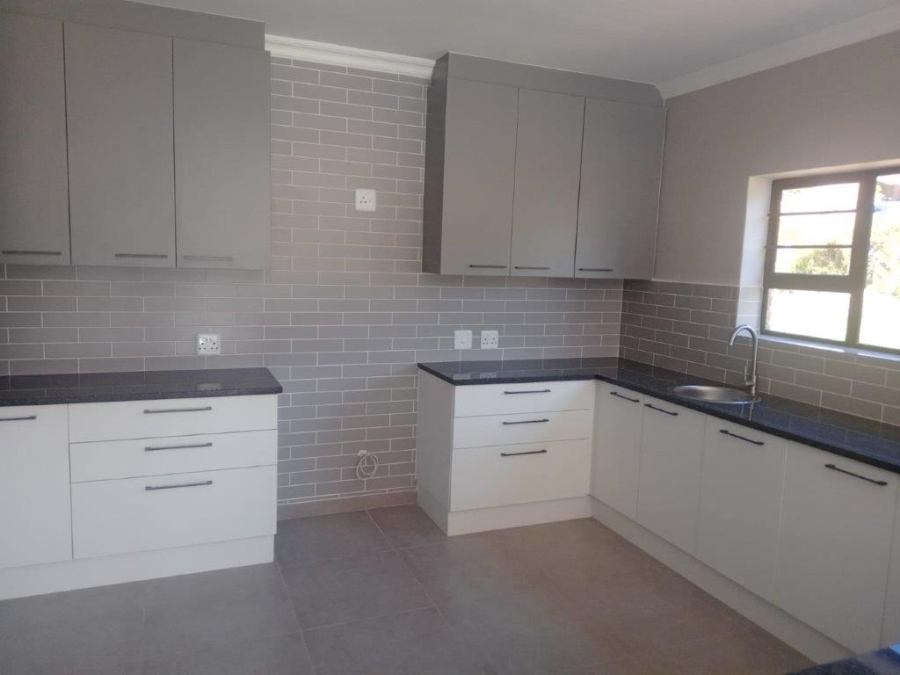 3 Bedroom Property for Sale in Wavecrest Eastern Cape